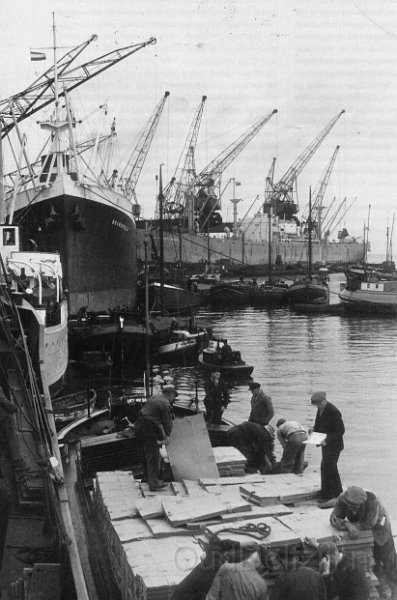 Delfzijl haven 1951 14.jpg